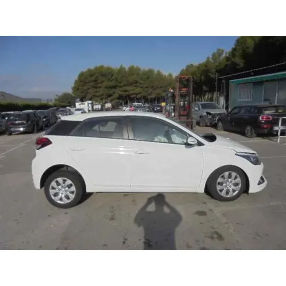 HYUNDAI I20 '2016 CLASSIC BLANCO