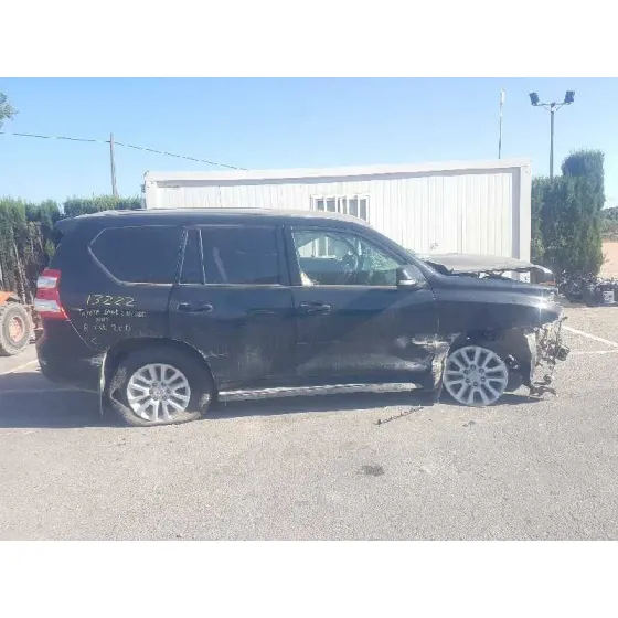 TOYOTA LAND CRUISER (J15) '2013 BASIS NEGRO