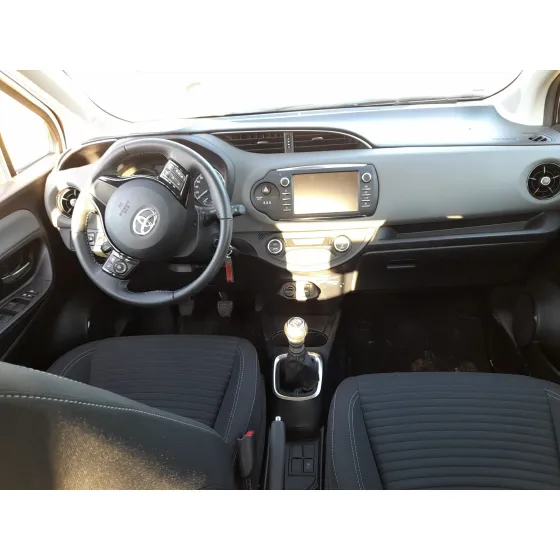 Toyota YARIS (_P13_) 2017