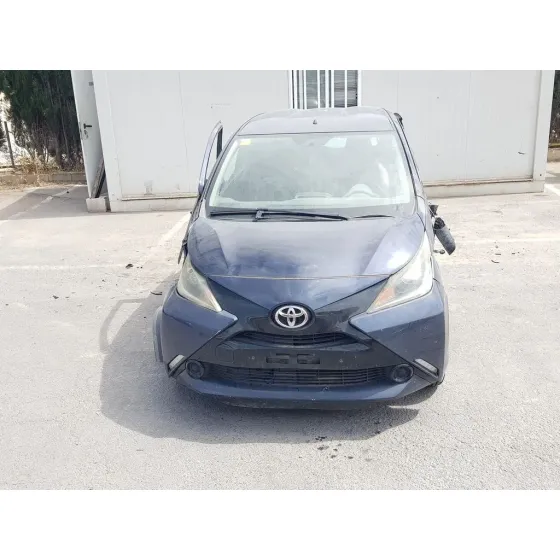 TOYOTA AYGO '2015 X-CITE GRIS OSCURO