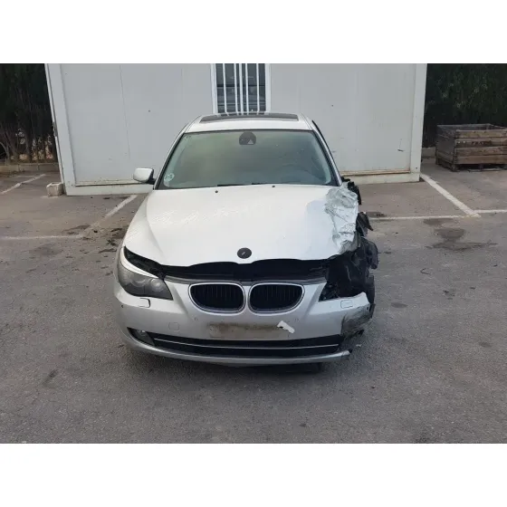 BMW SERIE 5 BERLINA (E60) '2008 520D GRIS