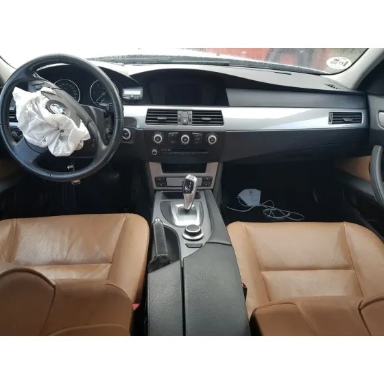 BMW SERIE 5 BERLINA (E60) '2008 520D GRIS