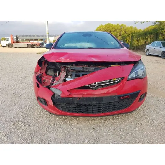OPEL ASTRA J GTC '2012 SPORTIVE ROJO