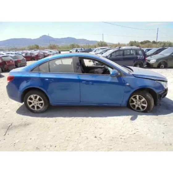 CHEVROLET CRUZE '2011 LS AZUL