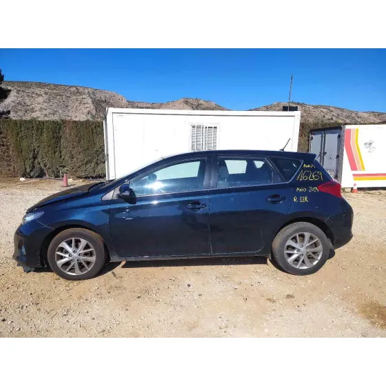 TOYOTA AURIS '2013 ACTIVE NEGRO