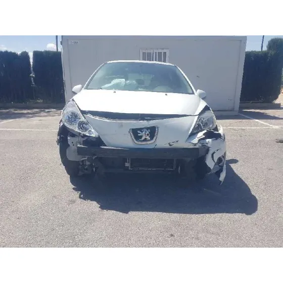 PEUGEOT 207 '2011 CONFORT BLANCO