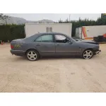 MERCEDES CLASE E (W210) BERLINA '2001 320 (210.065) GRIS