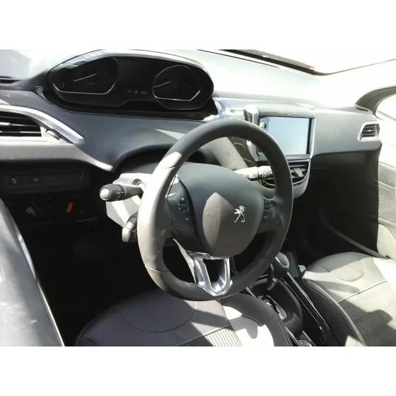 PEUGEOT 2008 (--.2013->) '2019 ALLURE ROJO