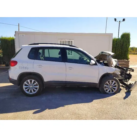 VOLKSWAGEN TIGUAN (5N2) '2012 ADVANCE BLUEMOTION BLANCO