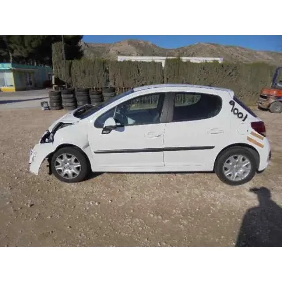 PEUGEOT 207 '2009 CONFORT BLANCO