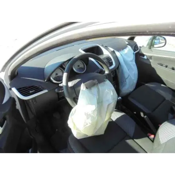 PEUGEOT 207 '2009 CONFORT BLANCO