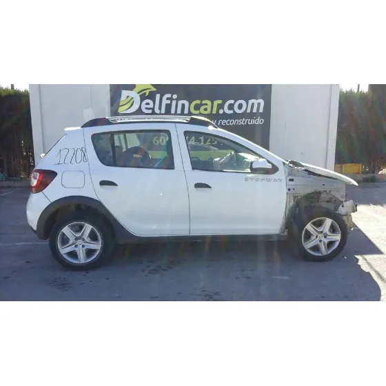 DACIA SANDERO '2016 STEPWAY BLANCO