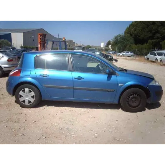 RENAULT MEGANE II BERLINA 5P '2002 CONFORT AUTHENTIQUE AZUL