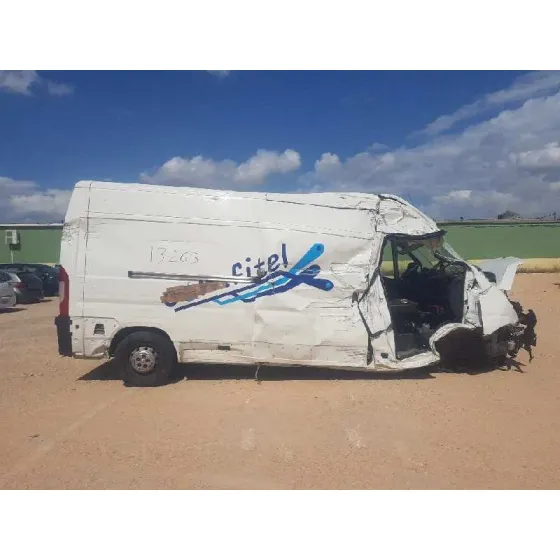 PEUGEOT BOXER FURGON '2018 335 L2H1 PRO BLUEHDI 130 BLANCO
