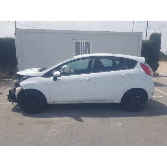 FORD FIESTA (CCN) '2016 TREND BLANCO