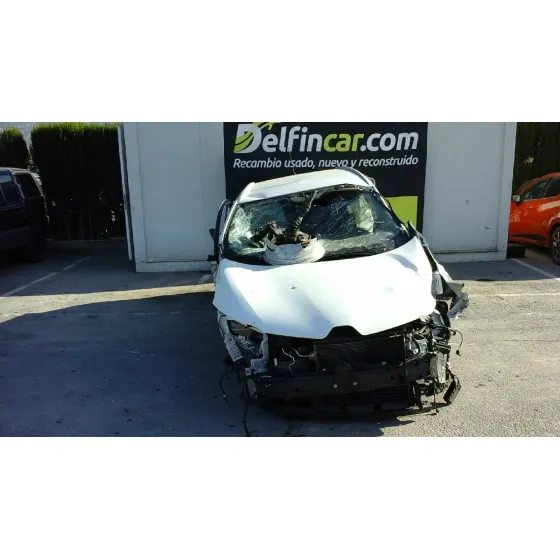 RENAULT KADJAR '2017 EXPERIENCE BLANCO