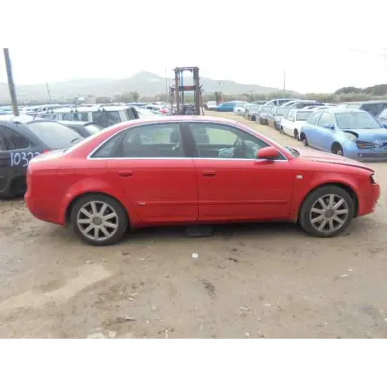 AUDI A4 BERLINA (8E) '2005 3.0 TDI QUATTRO (150KW) ROJO