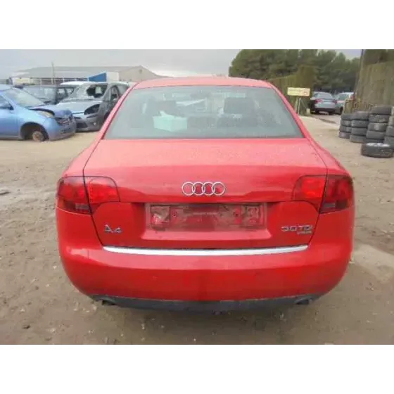AUDI A4 BERLINA (8E) '2005 3.0 TDI QUATTRO (150KW) ROJO