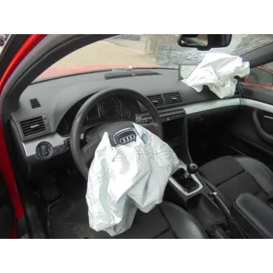 AUDI A4 BERLINA (8E) '2005 3.0 TDI QUATTRO (150KW) ROJO