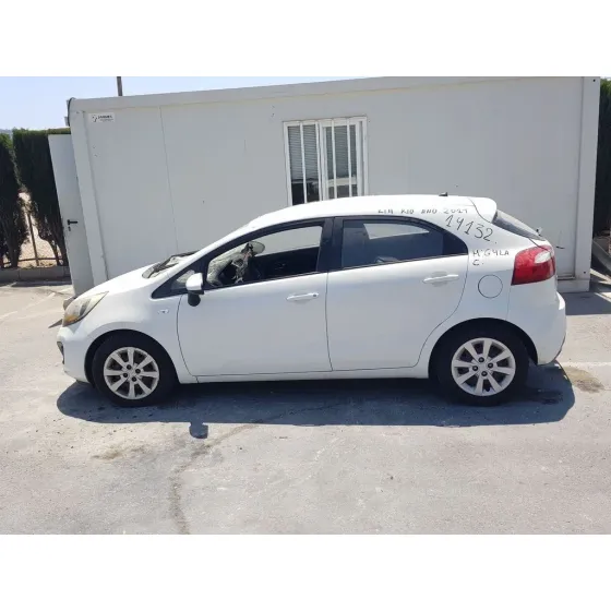 KIA RIO '2014 BASIC BLANCO