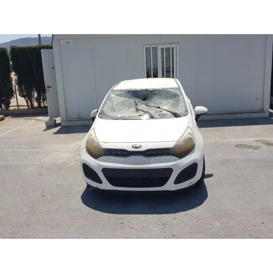 KIA RIO '2014 BASIC BLANCO