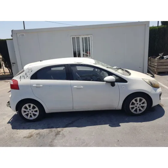 KIA RIO '2014 BASIC BLANCO