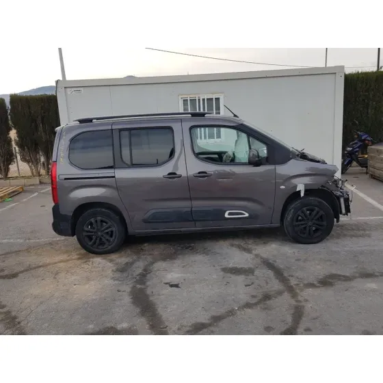 CITROEN BERLINGO '2021 FEEL M 5P GRIS OSCURO