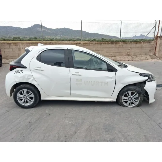 Toyota YARIS (_P21_, _PA1_, _PH1_) 2020