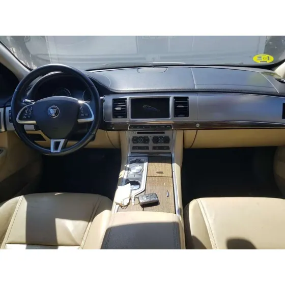 JAGUAR XF '2015 2.2 DIESEL NEGRO