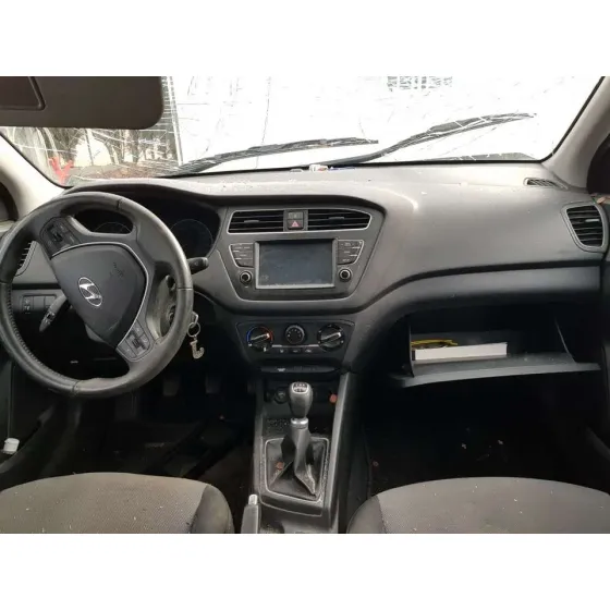 HYUNDAI I20 '2019 ESSENCE BLANCO