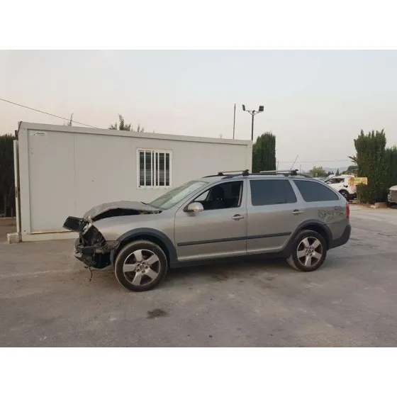 SKODA OCTAVIA COMBI (1Z5) '2009 SCOUT 4X4 BEIG