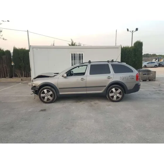 SKODA OCTAVIA COMBI (1Z5) '2009 SCOUT 4X4 BEIG