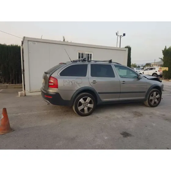 SKODA OCTAVIA COMBI (1Z5) '2009 SCOUT 4X4 BEIG