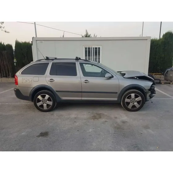 SKODA OCTAVIA COMBI (1Z5) '2009 SCOUT 4X4 BEIG