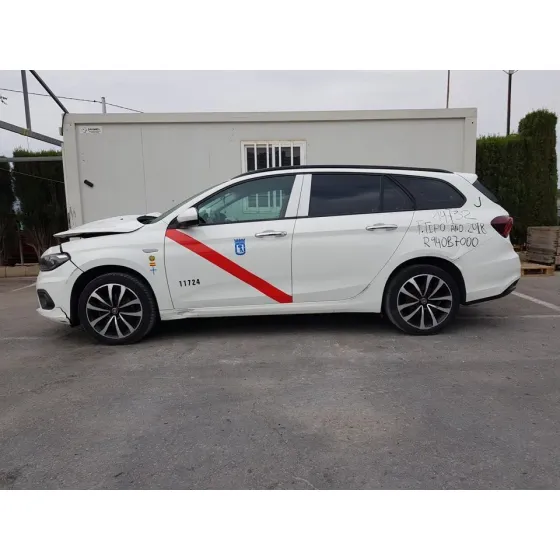 FIAT TIPO II (357) FAM '2018 LOUNGE PLUS BLANCO