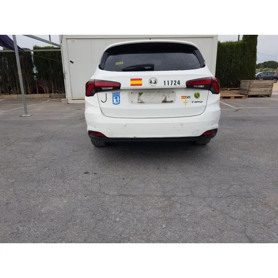 FIAT TIPO II (357) FAM '2018 LOUNGE PLUS BLANCO