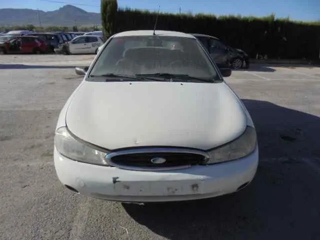 FORD MONDEO BERLINA (GD) FORD MONDEO BERLINA (GD) '1997 CLX BLANCO 1996
