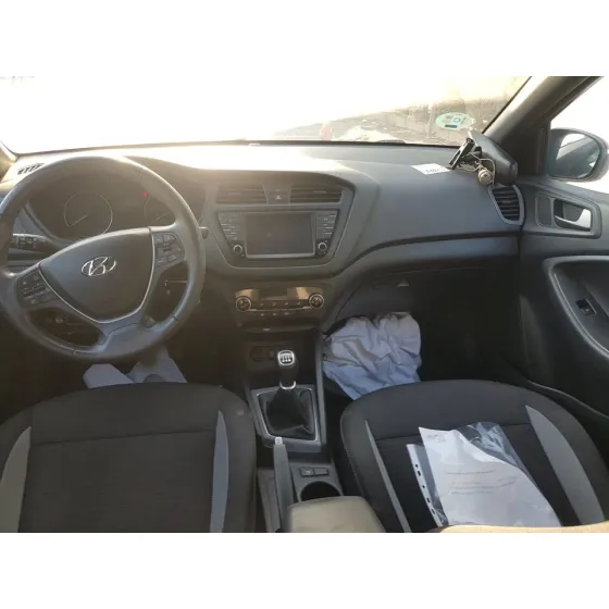 HYUNDAI I20 '2017 FRESH GRANATE