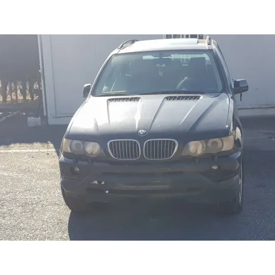 BMW X5 (E53) '2001 4.4I AUTOMATICO NEGRO