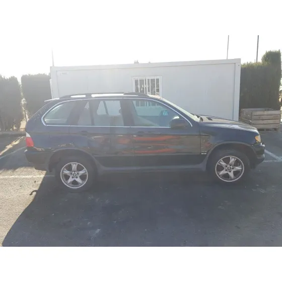 BMW X5 (E53) '2001 4.4I AUTOMATICO NEGRO