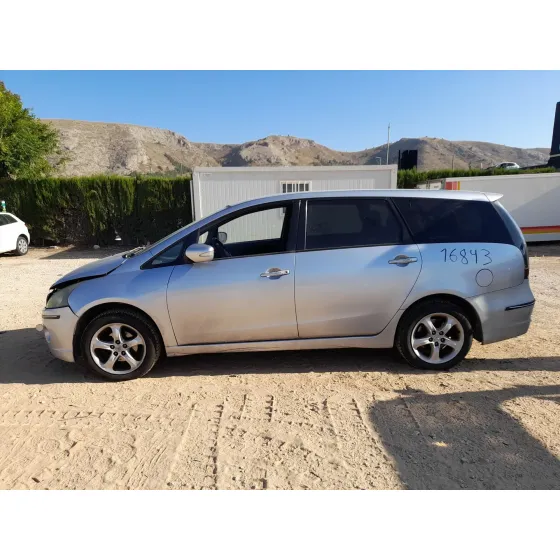 Mitsubishi GRANDIS (NA_W) 2005