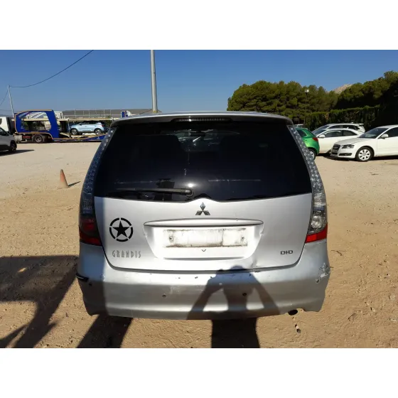 Mitsubishi GRANDIS (NA_W) 2005