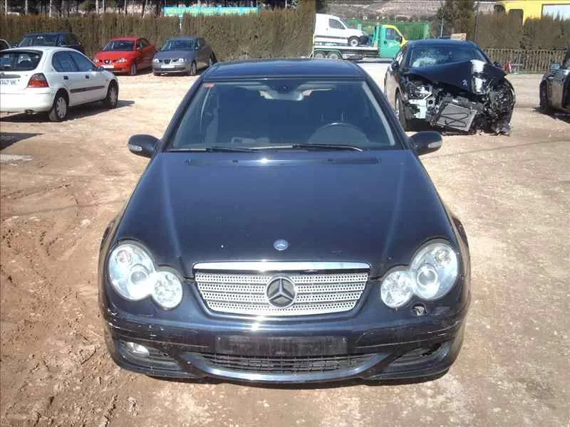 MERCEDES-BENZ CLASE C (W203) SPORTCOUPE MERCEDES CLASE C (W203) SPORTCOUPE '2000 1.8 CAT NEGRO 2000