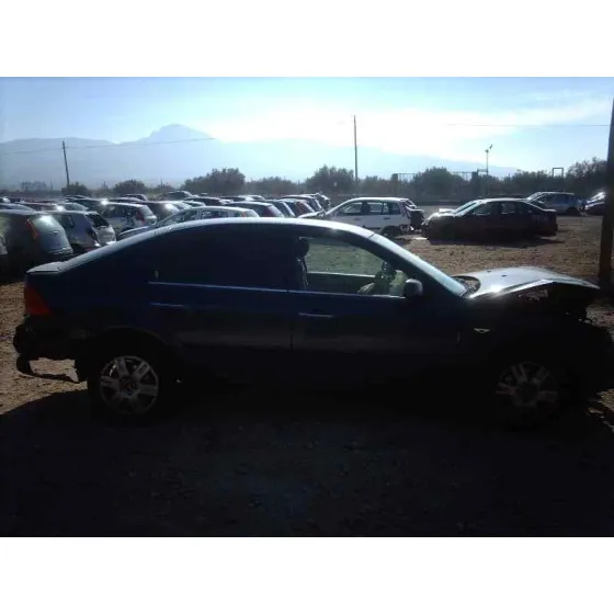 FORD MONDEO BERLINA (GE) '2004 GHIA (06.2003->) (D) AZUL