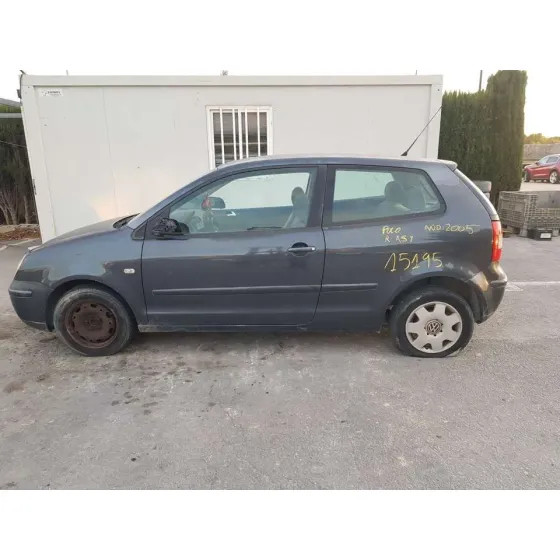 VOLKSWAGEN POLO (9N1) '2005 CONCEPTLINE NEGRO