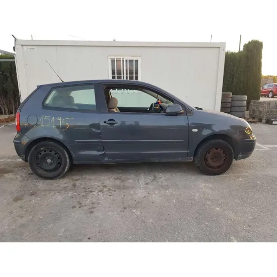 VOLKSWAGEN POLO (9N1) '2005 CONCEPTLINE NEGRO