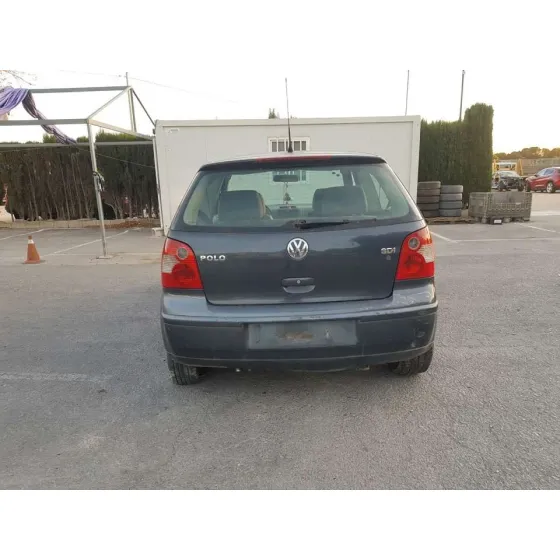 VOLKSWAGEN POLO (9N1) '2005 CONCEPTLINE NEGRO