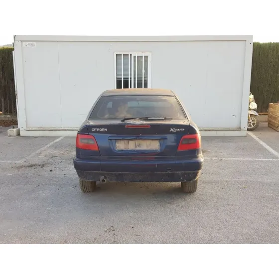 CITROEN XSARA BERLINA '2000 1.6 ATTRACTION AZUL
