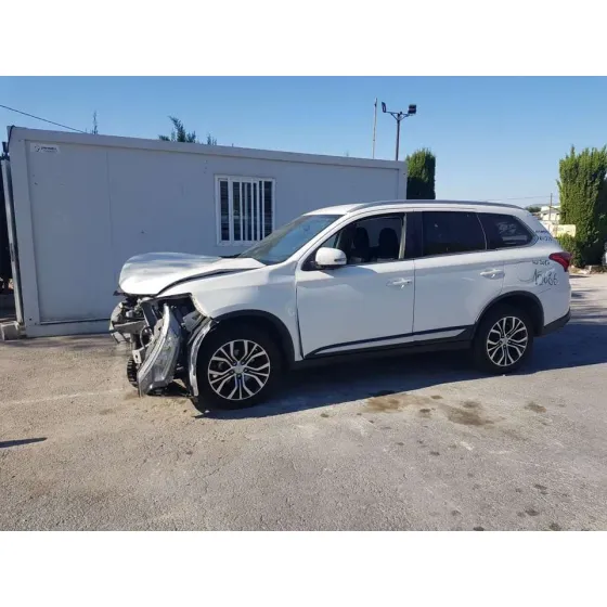 MITSUBISHI OUTLANDER (GF0) '2017 MOTION 2WD BLANCO