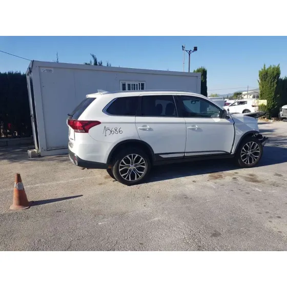 MITSUBISHI OUTLANDER (GF0) '2017 MOTION 2WD BLANCO